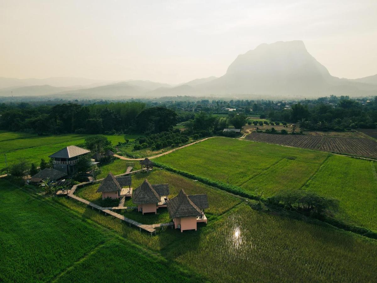 Villa Baan Porhdoi Goidao Chiang Dao Exterior foto